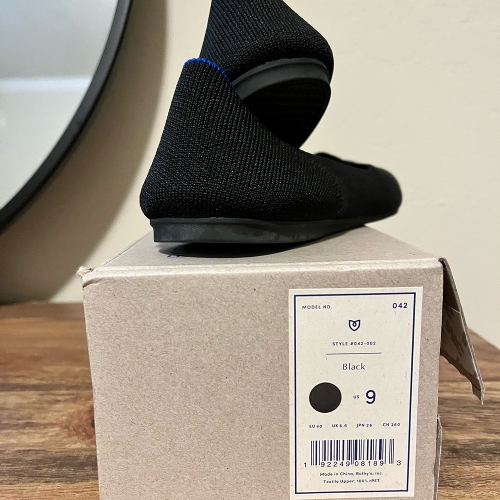 Rothys The Square Flat - Black - Picture 9 of 14